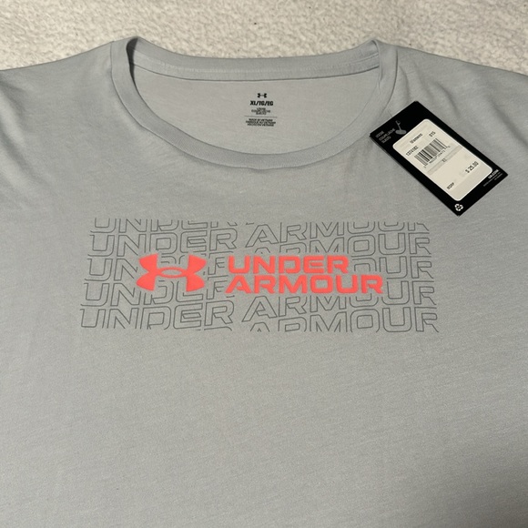Under Armour Ladies Gray Tee, NWT’s, Size XL - Picture 2 of 7